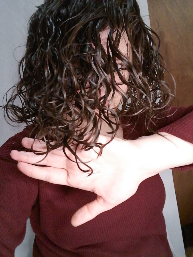 Pixie diffuse hair ends