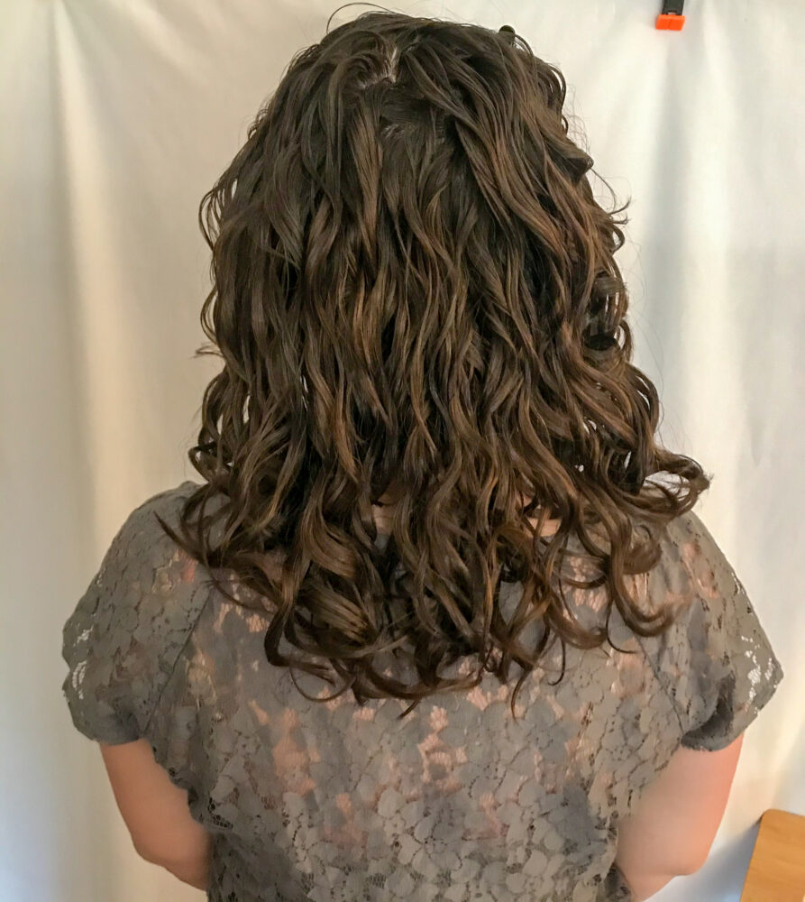 Wavy hair before devacut